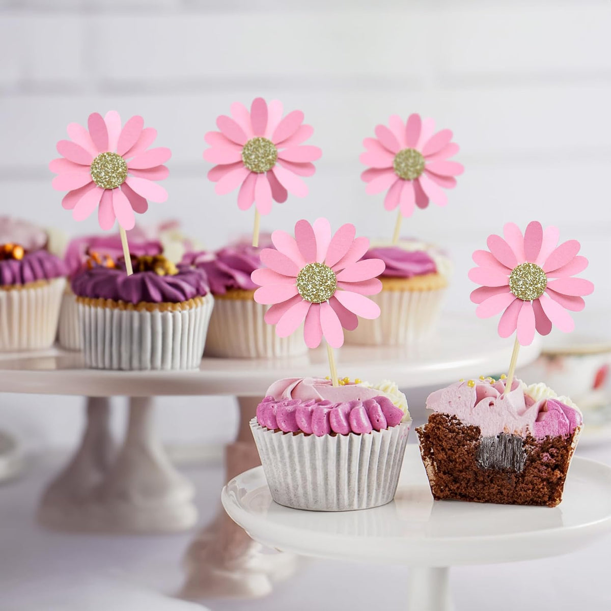 24Pcs Daisy Cupcake Toppers Flower Cake Topper Decorations Daisy Cake Decorations Chrysanthemum Cupcake Toppers Spring Daisy Flower Cake Picks for Birthday Wedding Supplies Light Pink