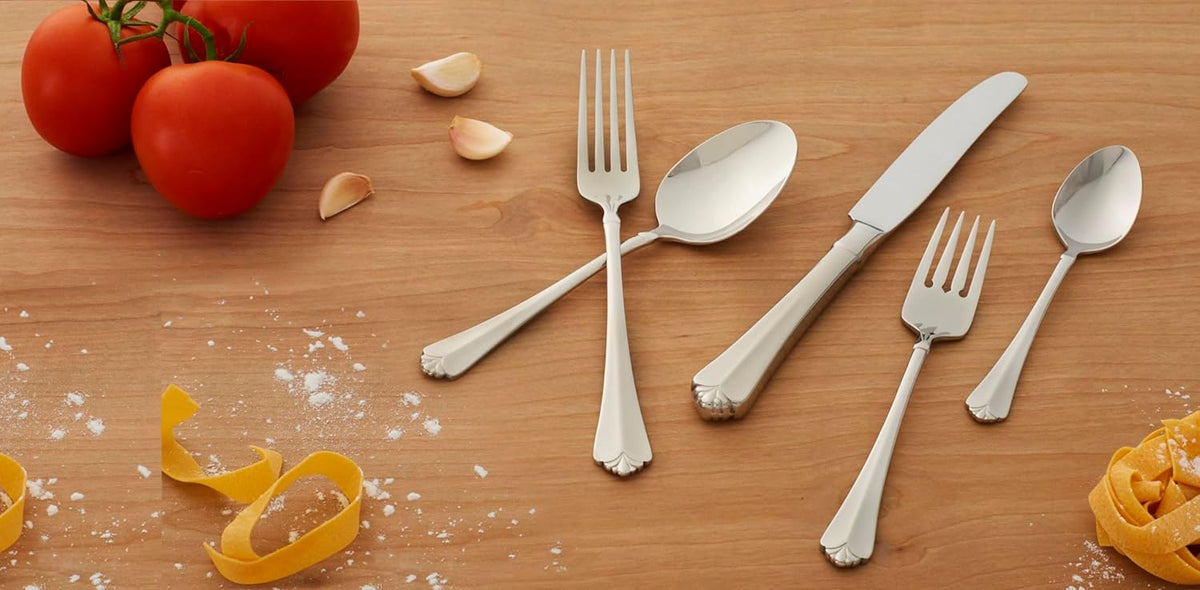 Oneida Juilliard 5-Piece Flatware Set, Service for 1