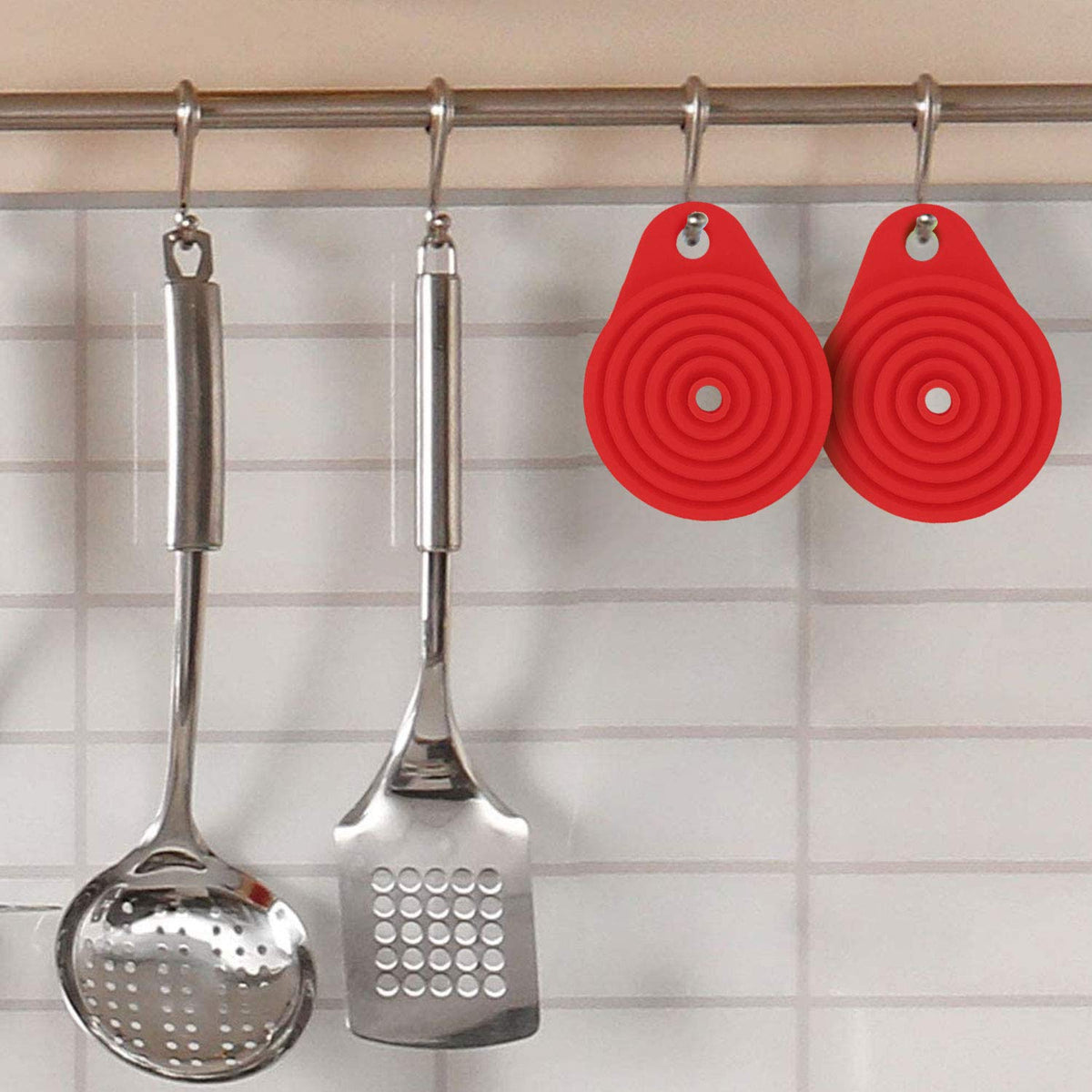 Funnels for Kitchen Use, Food Grade Silicone Collapsible Kitchen Funnel (Red)