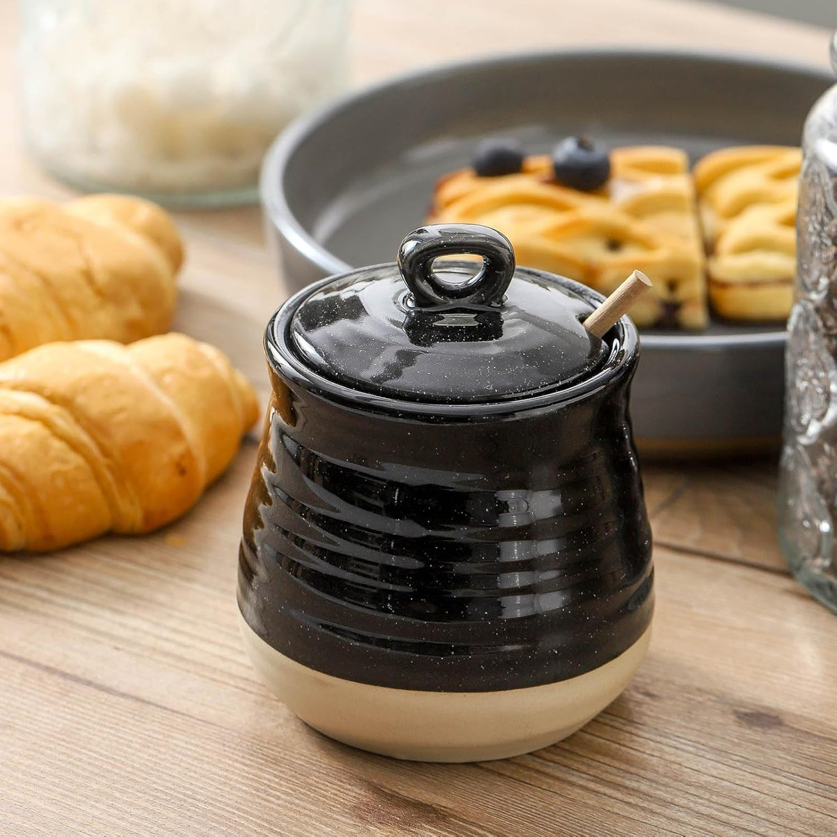 Ceramic 12 Ounce Honey Jar and Dipper Set,Porcelain Honey Pot with Lid and Wooden Dipper,Cute Honey Containers for Party,Holiday,Halloween Favors,Farmhouse Kitchen Decor,Dishwasher Safe,Black