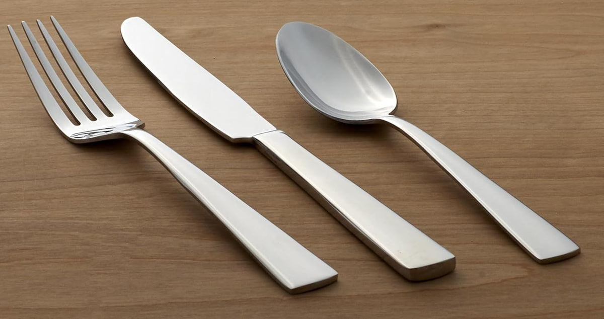 Oneida 20 Piece Everyday Nocha 20PC Flatware Set, Service for 4, Silver
