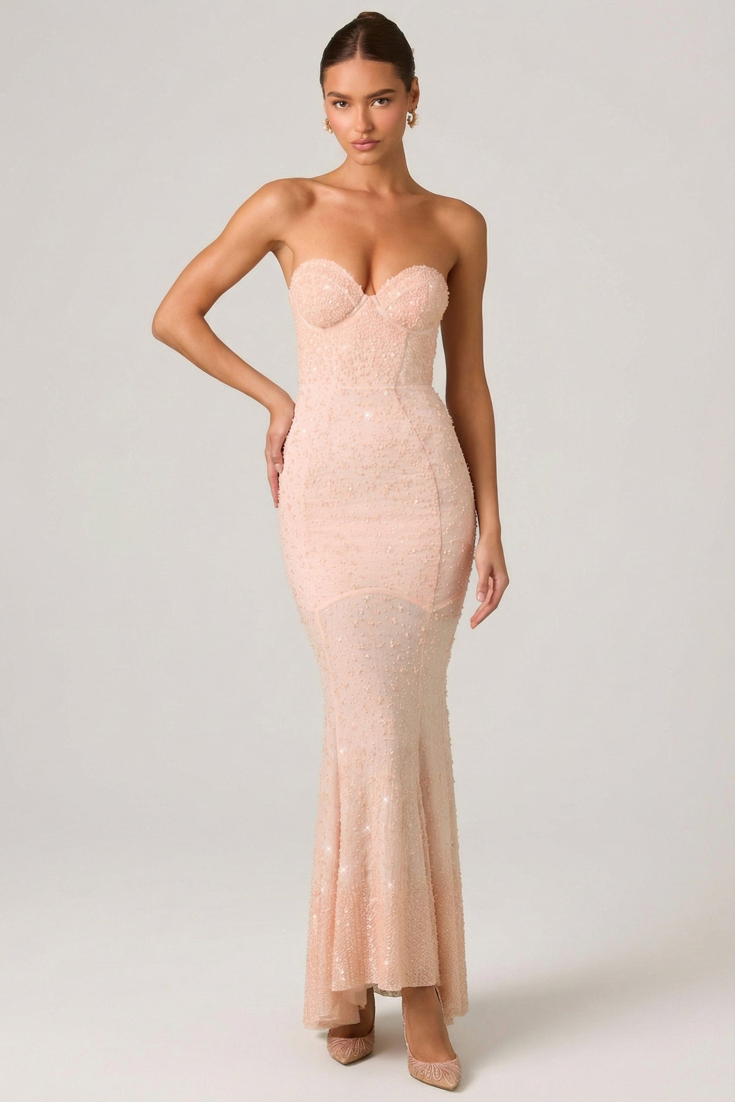 Embellished Sweetheart-Neck Fishtail Gown in Dusty Rose