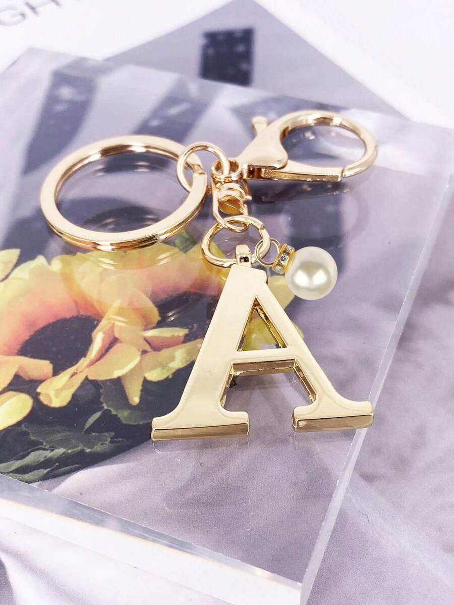 Elegant Metal Heart-Shaped Letter Keychain