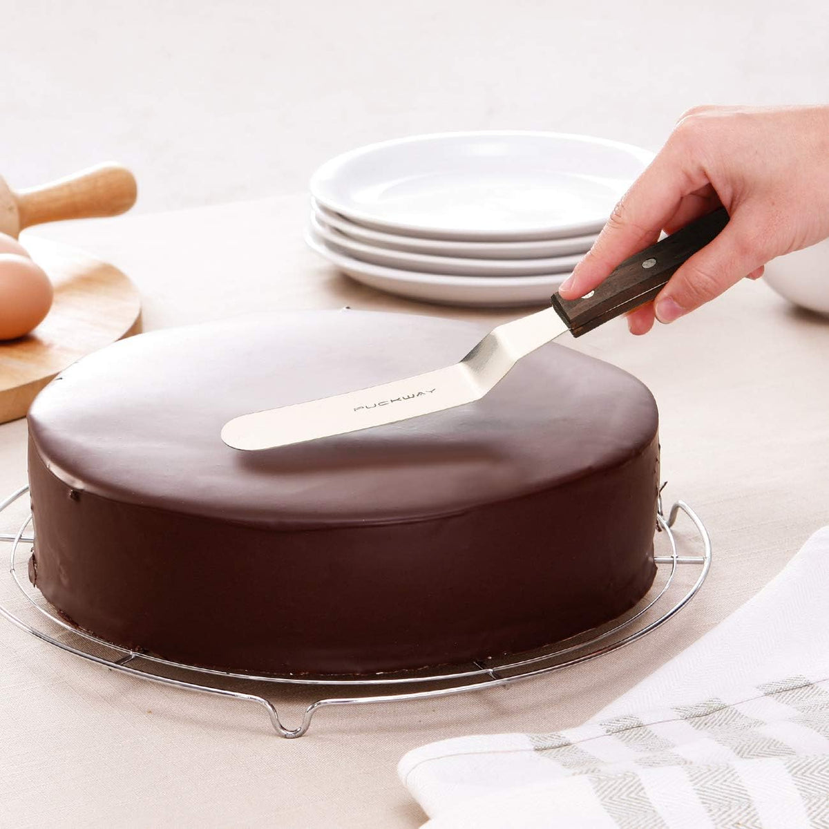 4 PCS Cake Decorating Icing Spatula set with 4, 6, 8 & 10 Inch Stainless Steel Blade, Wood Handle Frosting Spatulas and Cake Stripping Tool