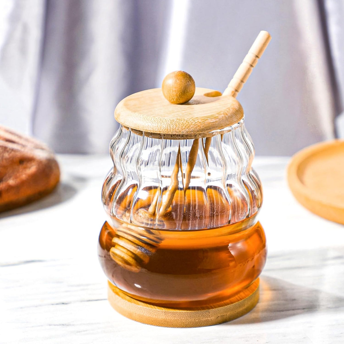Glass Honey Pot Honey Jar witn Dipper and Wooden Lid, Honey Dispenser for Home,Tea Shops,Cafes, Restaurants (1)