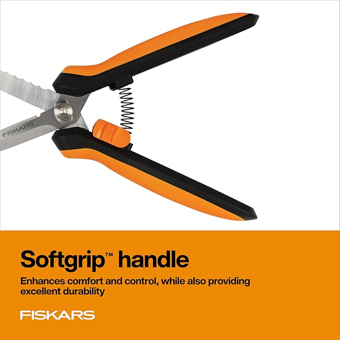 Fiskars Pruning Shears for Gardening, Multipurpose 8" Garden Shears with Sheath and SoftGrip Handle, Great for cutting Nursery Pots, Bags, and Wire
