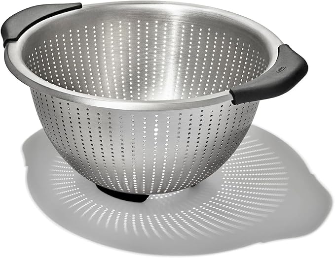 OXO Good Grips Stainless Steel Colander, 5 qt. Capacity, Strainer with Non-Slip Handles, Kitchen Colander for Pasta and Vegetables, Nesting Stainless Steel Strainer and Sieve