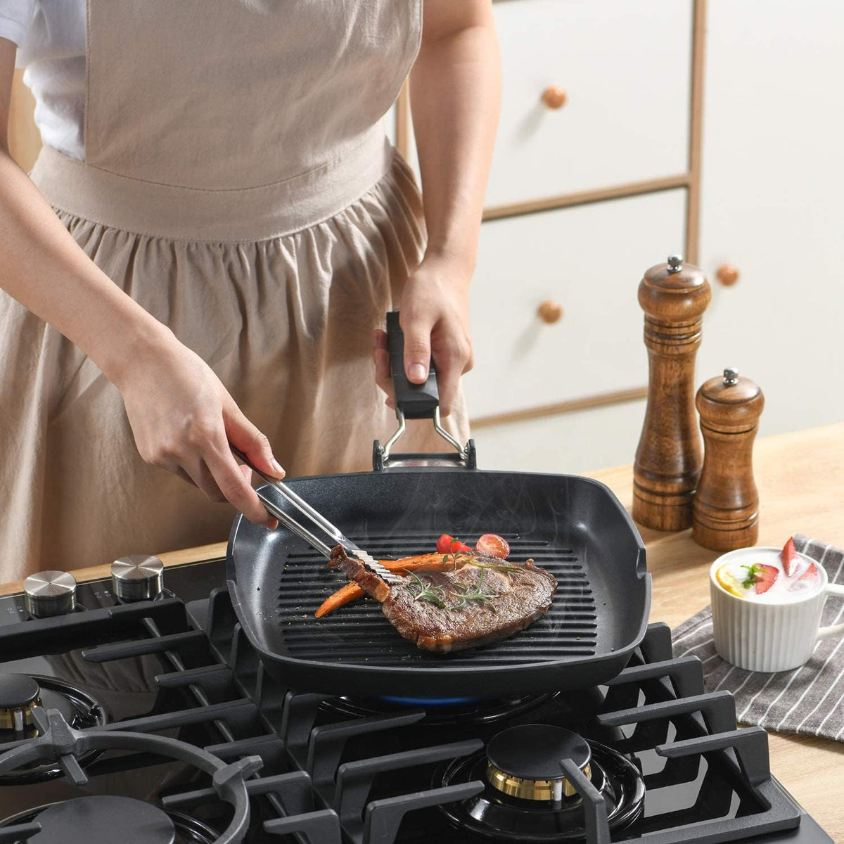 SKITCHN Grill Pan With Folding Handle, Nonstick for Stove Tops, Induction Compatible KBBQ With Pour Spouts, Indoor Square BBQ Grilling - 9IN