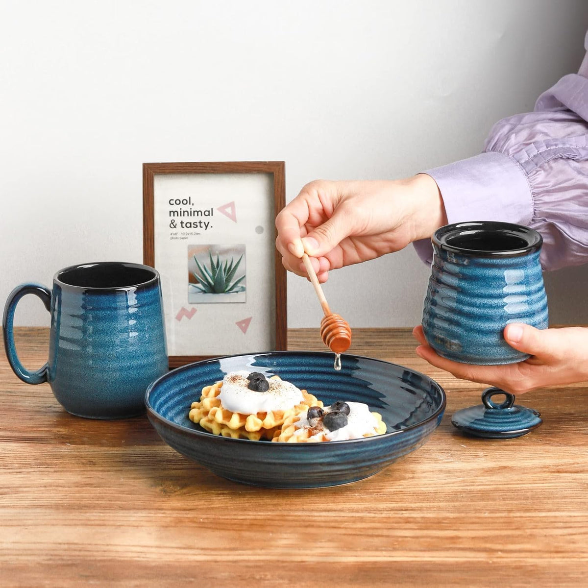 Ceramic 12 Ounce Honey Jar and Dipper Set,Porcelain Honey Pot with Lid and Wooden Dipper,Cute Honey Containers for Party,Holiday,Halloween Favors,Farmhouse Kitchen Decor,Dishwasher Safe,Blue