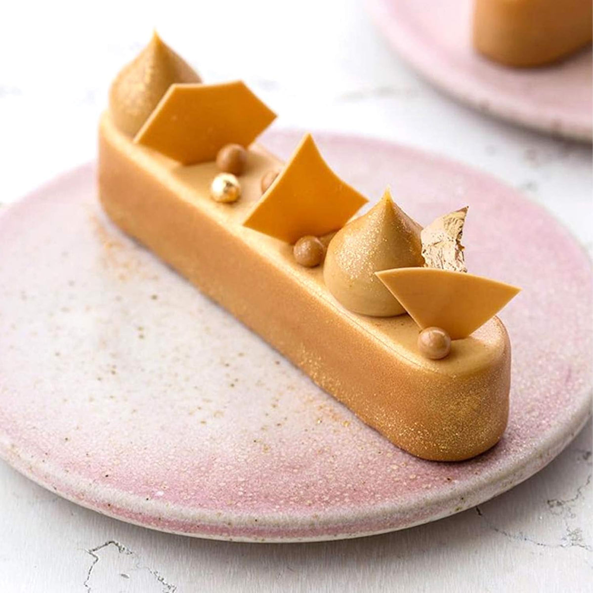 OCPO KITCHEN Eclair Silicone Mold for Baking Mousse Cake, 3D Silicone Baking Mold for Cakes French Pastry Chocolate Brownie, Cake Decoration, 3D Eclair Shape (8-Cavity)