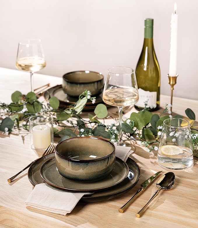 TheTerra Ceramic Dinnerware Sets for 6, 18 Pieces Handmade Reactive Glaze Plates and Bowls Set, Scratch Resistant Dish Set, Oven & Microwave & Dishwasher Safe, Coca Mocha