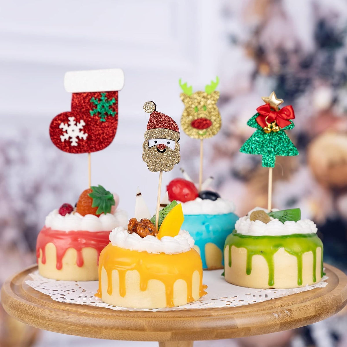 18Pcs Christmas Cake Toppers - Cupcake Decoration Set with Santa Claus, Christmas Tree, Snowman, Sock Theme Party Supplies