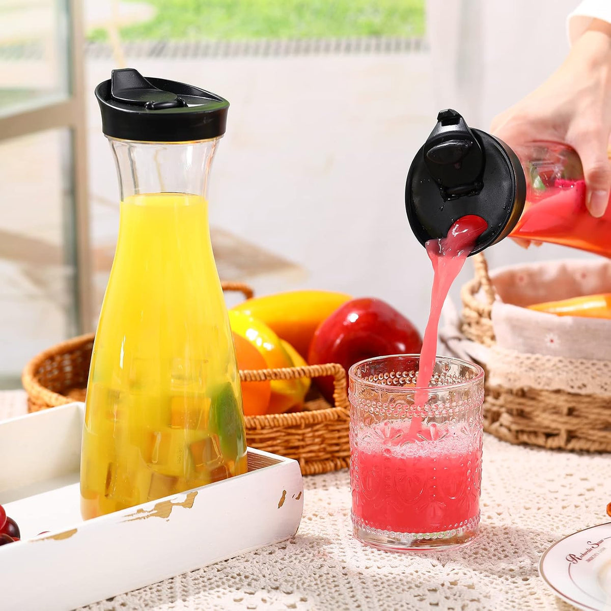 Xinnun 12 Pcs Water Carafe with Flip Top Lid Plastic Carafe with Black Lid Clear Plastic Water or Juice Beverage Pitcher Beverage Pitcher Jug for Restaurant Party School Bar Juice Milk Coffee