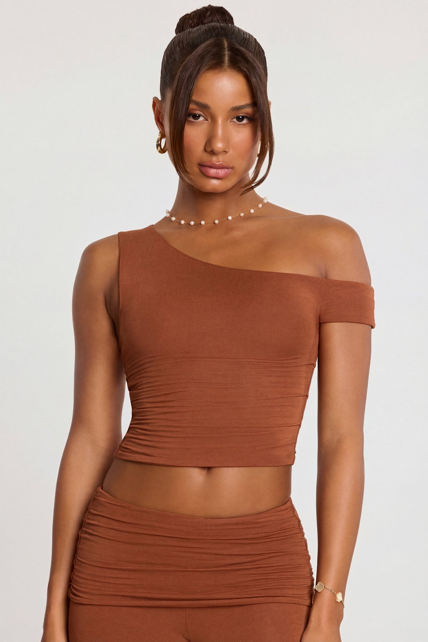 Mid Rise Modal Cashmere Blend Trousers in Chestnut Brown