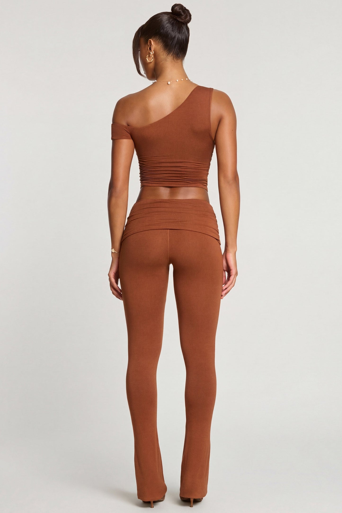 Mid Rise Modal Cashmere Blend Trousers in Chestnut Brown