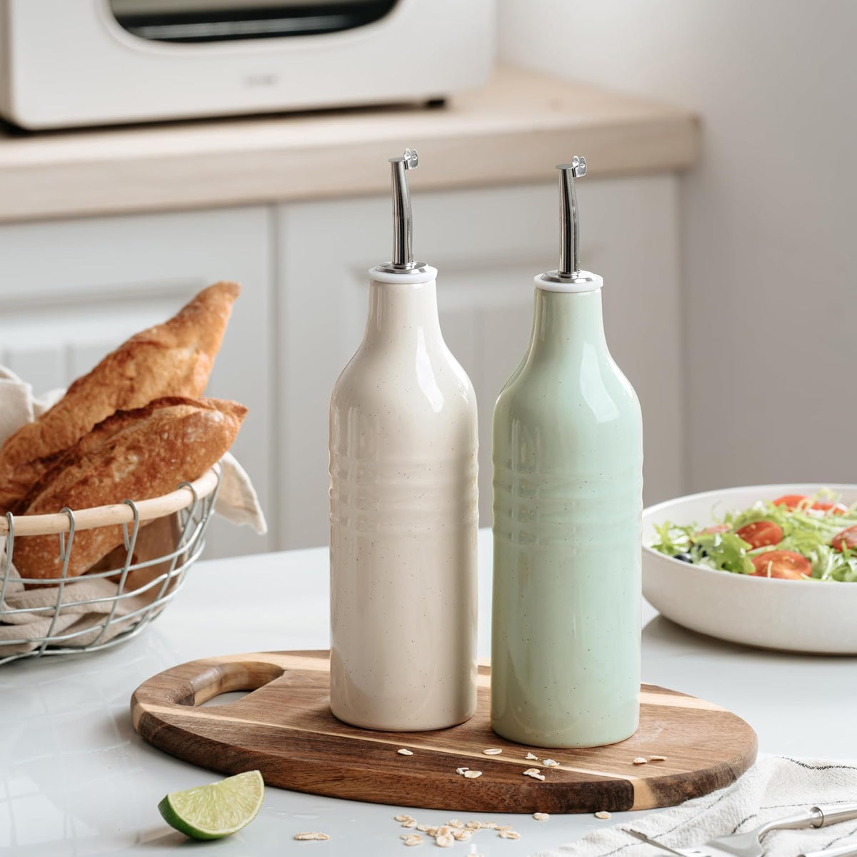 famiware Jupiter 16oz Ceramic Olive Oil Dispenser Bottle, Olive Oil and Vinegar Dispenser Bottle Set of 2 with Stainless Steel Pourers, Suitable for Storage Vinegar, Vanilla White & Light Green