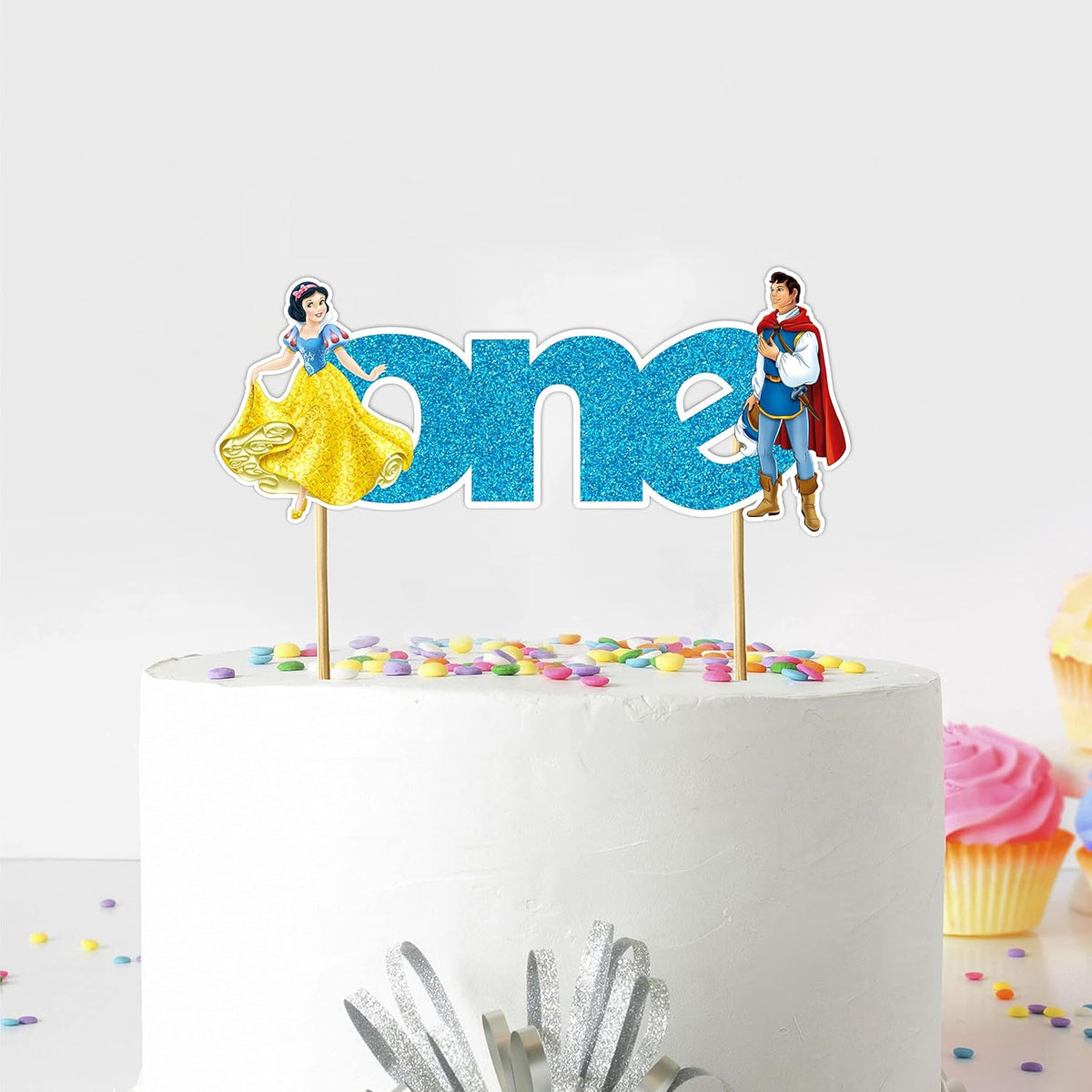 Seyal® Snow White and the Sevn Dwafs One cake topper