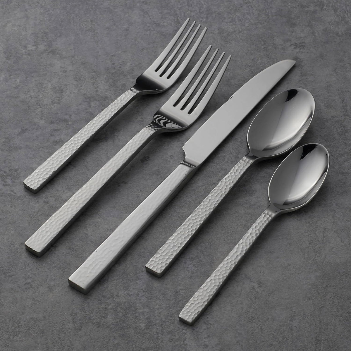 Oneida Chef's Table Hammered 20 Piece Everyday Flatware, Service for 4 18/0 Stainless Steel, Silverware Set