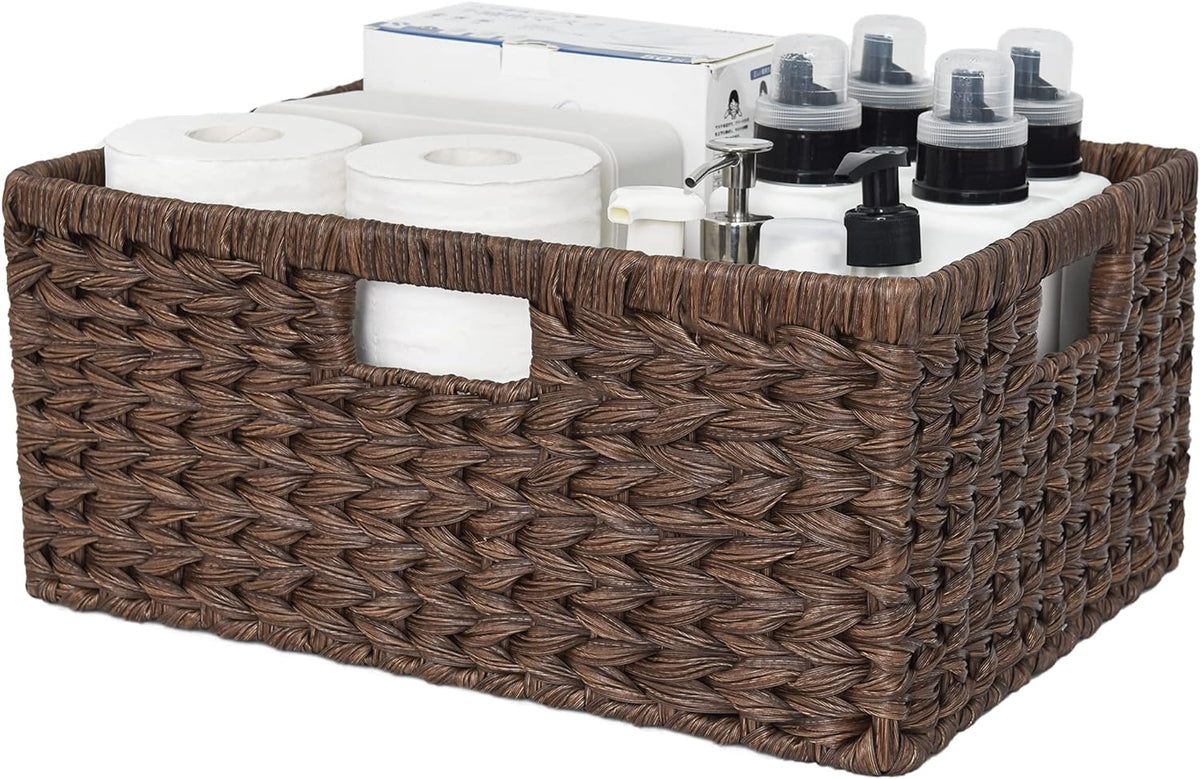 GRANNY SAYS Large Wicker Basket, Decorative Woven Basket for Storage, Waterproof Storage Basket Organizer, Wicker Storage Basket for Organizing, Brown Basket, 1-Pack