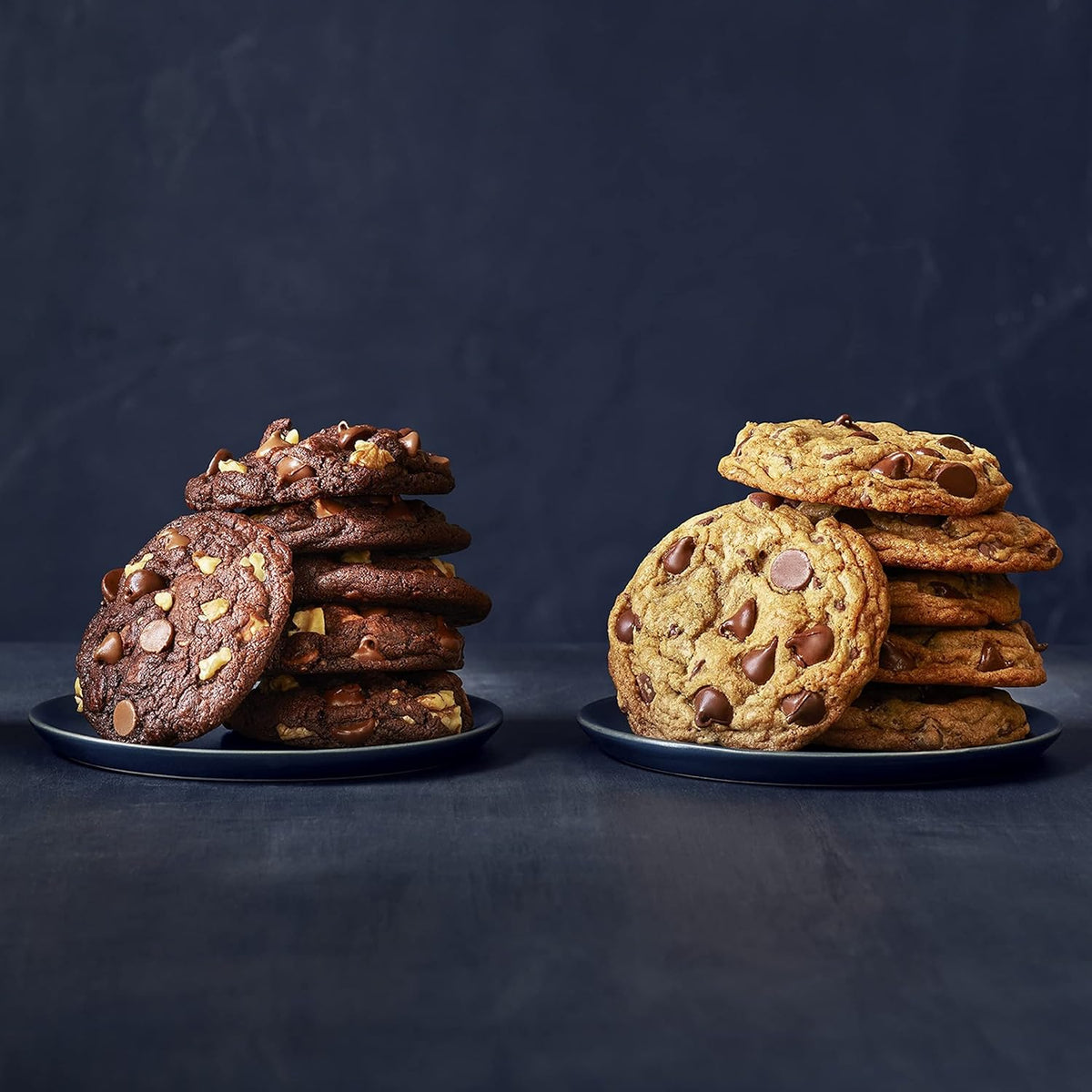 Ghirardelli Chocolate Company Milk Chocolate Chips 800 per lb., 5lb (Pack of 2)