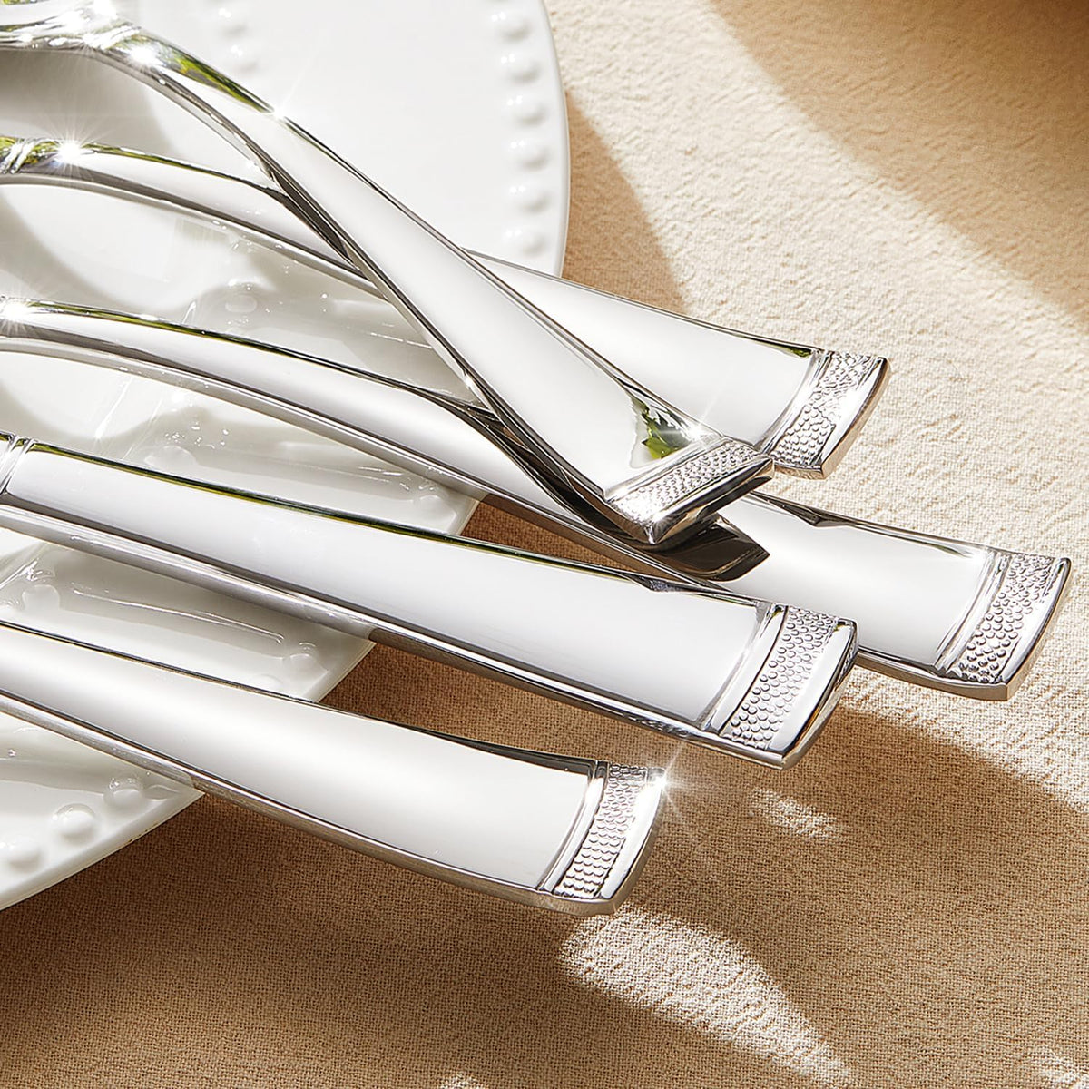 KINGSTONE Silverware Set, 40-Piece Flatware Set for 8, 18/10 Stainless Steel Cutlery Set with Bead Edge, Utensil for Kitchen, Home, Party, Wedding, Mirror Polished, Dishwasher Safe, Featured Gifts