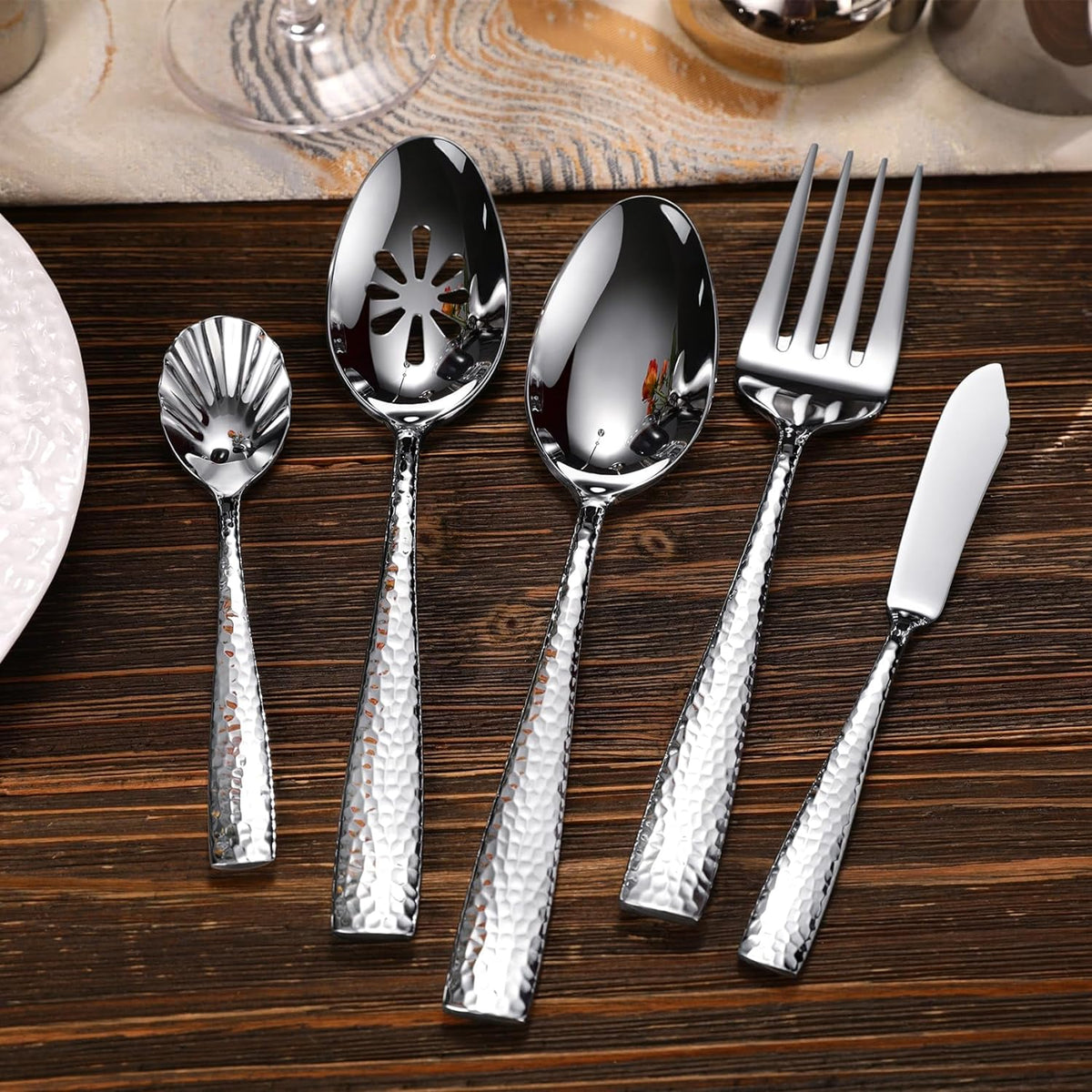 KEAWELL Premium 20/45/65 Piece Louis Hammered Silverware Set with Squared Edge, 18/10 Stainless Steel, Service for 4/8/12, Fine Flatware Set, Dishwasher Safe (65)