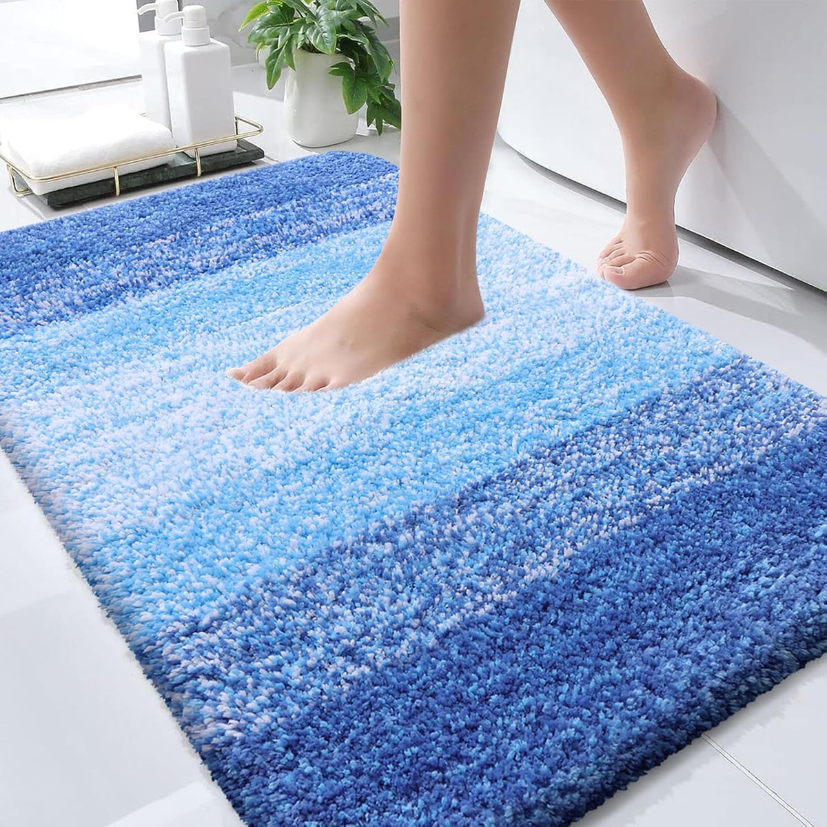 OLANLY Bathroom Rugs Mat 30x20, Extra Soft Absorbent Microfiber Bath Rugs, Rubber Backing, Quick Dry, Washable Bath Mats for Bathroom Floor, Tub and Shower, Home Decor Accessories, Light Royal Blue