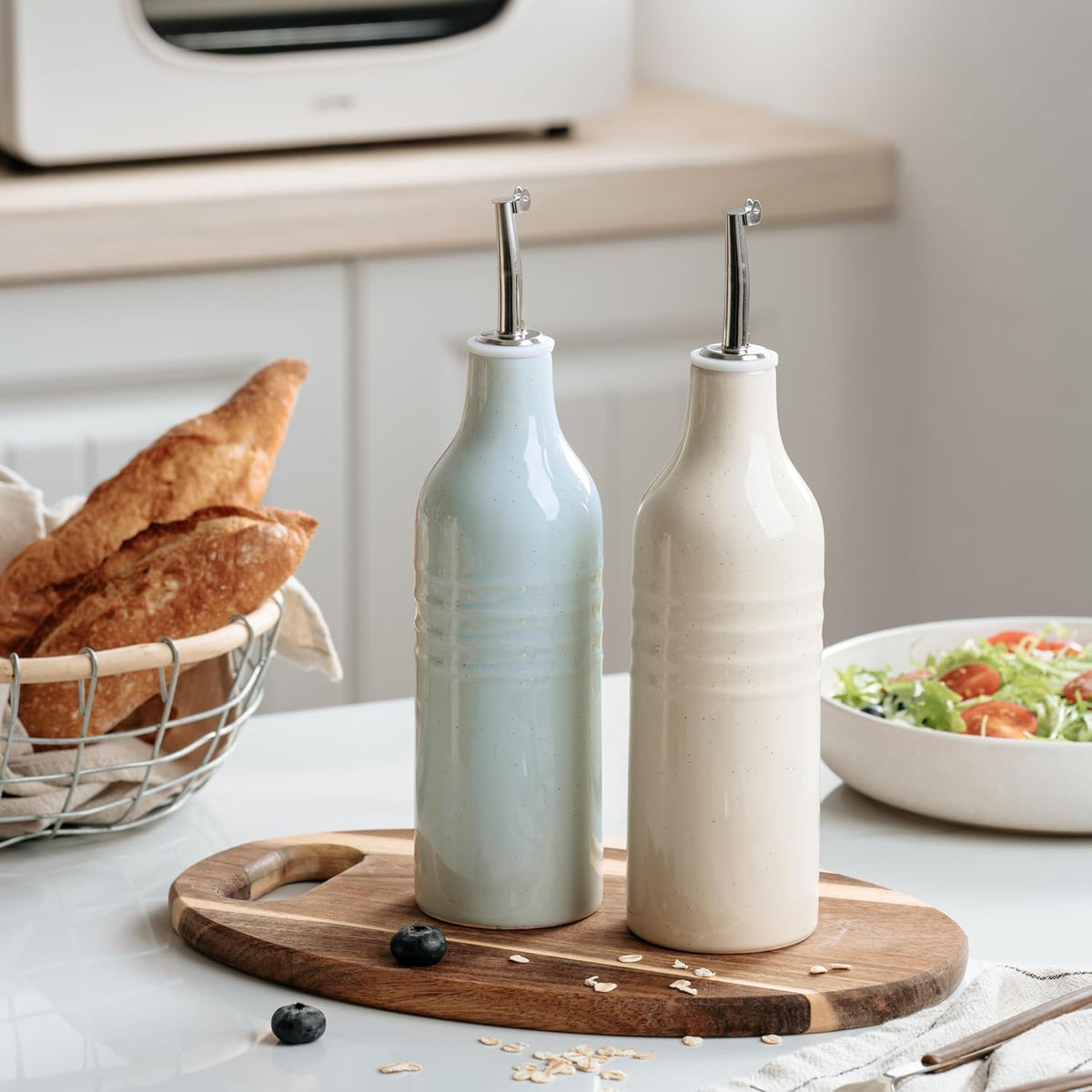 famiware Jupiter 16oz Ceramic Olive Oil Dispenser Bottle, Olive Oil and Vinegar Dispenser Bottle Set of 2 with Stainless Steel Pourers, Suitable for Storage Vinegar, Light Blue & Vanilla White