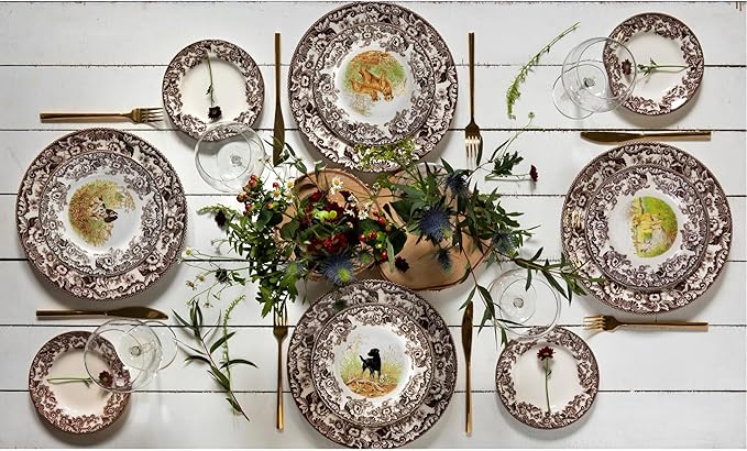 Spode Woodland 10.5 Inch Dinner Plate, Black Labrador - Fine Earthenware, 10.5 Inch Hunting Wildlife Dog Lover Tableware, Dishwasher & Microwave Safe - Made in England, Warm Oven Use