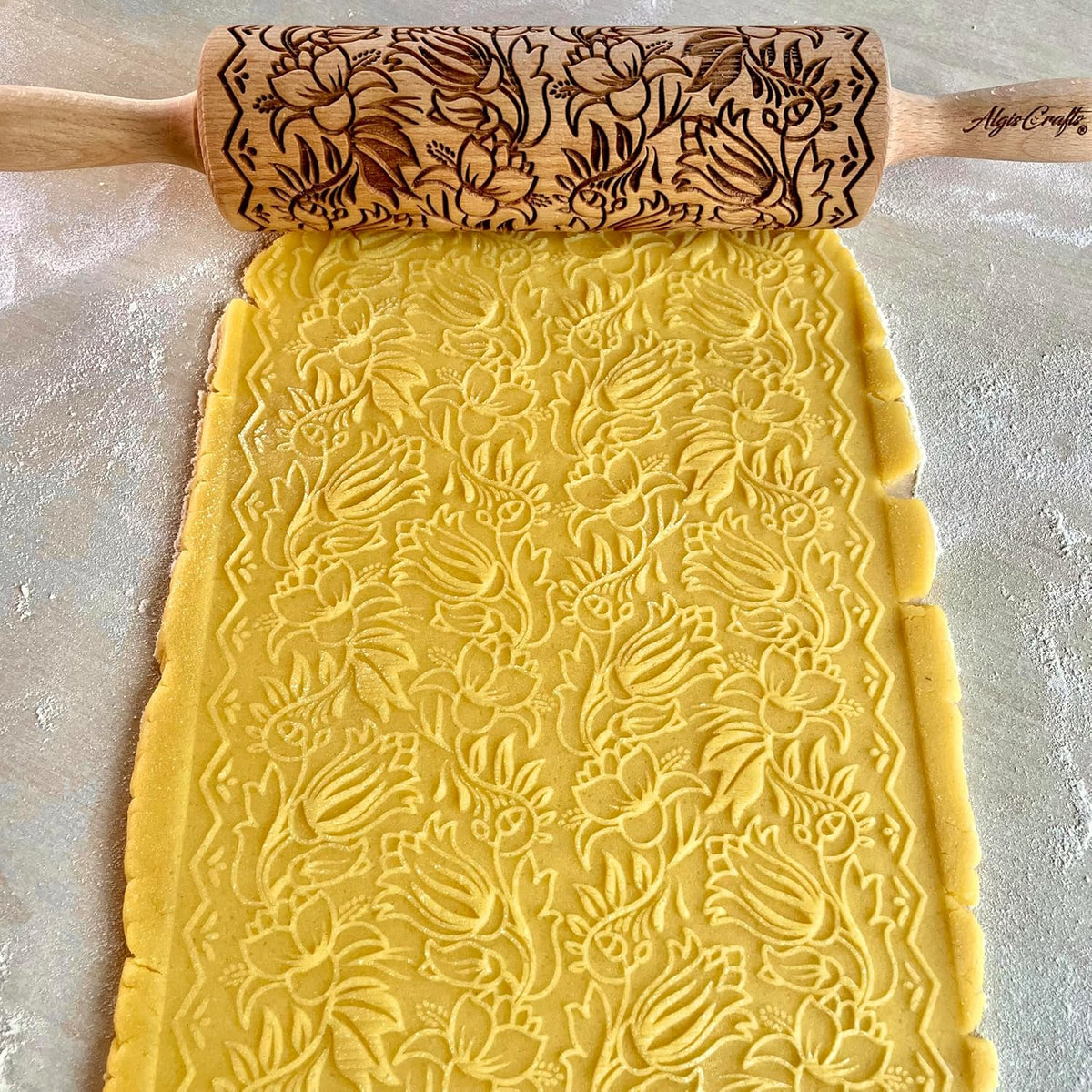 Embossing Rolling Pin GOLDEN DAISIES with Ornamental Bloom Pattern – Dough and Clay Roller for Embossed Cookies and Pottery - Cookie and Ceramic Stamp - Baking Gifts for Women by Algis Crafts
