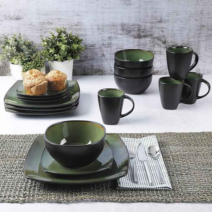 Gibson Elite Soho Lounge 16 Piece Dinnerware Set, Green