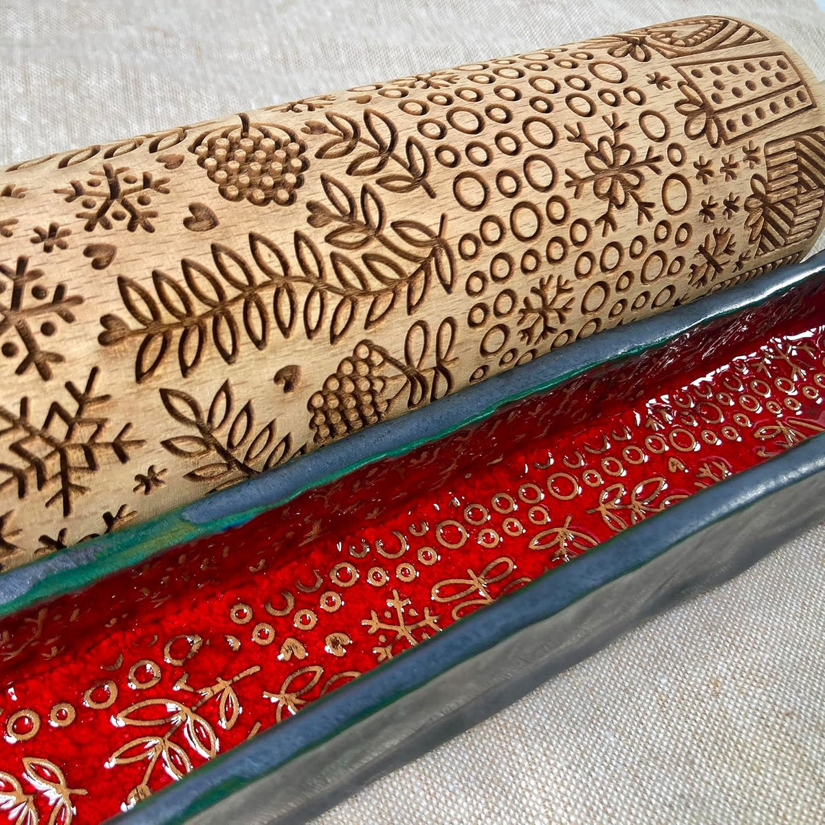 CHRISTMAS PRINTS Embossing Rolling Pin. Laser Engraved Dough Roller for Embossing Homemade Christmas Cookies by Algis Crafts