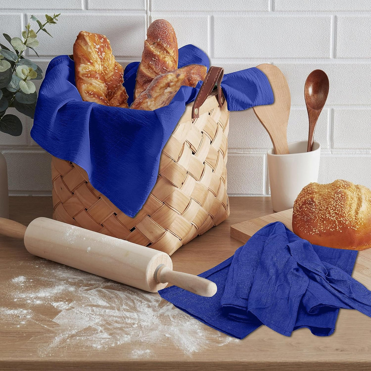 RUVANTI Flour Sack Towels 24 Pack 28x28 Inch, 100% Cotton Tea Towel, Reusable, Machine Washable, Absorbent BarTowels - Dish Cloth Perfect for Drying Dishes & Cleaning - Navy