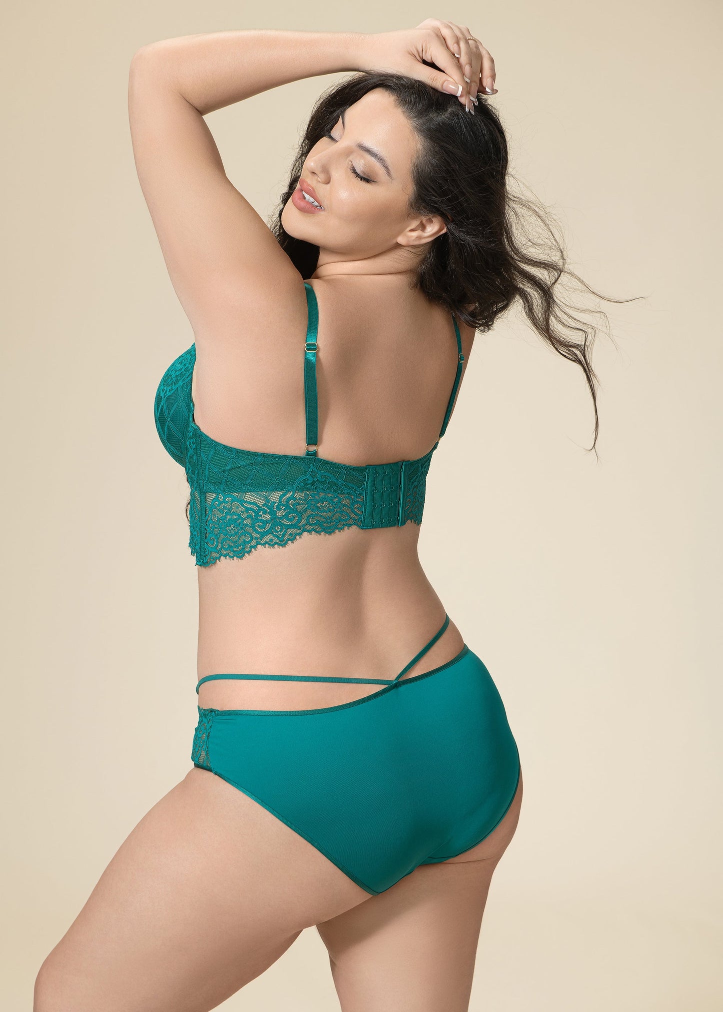 LILLIAN Plus Green Floral Lace Lingerie Set