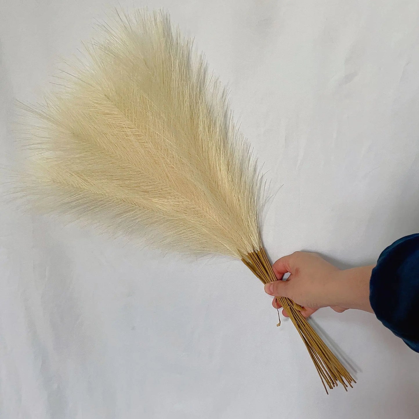 Fluffy Pampas Grass Décor