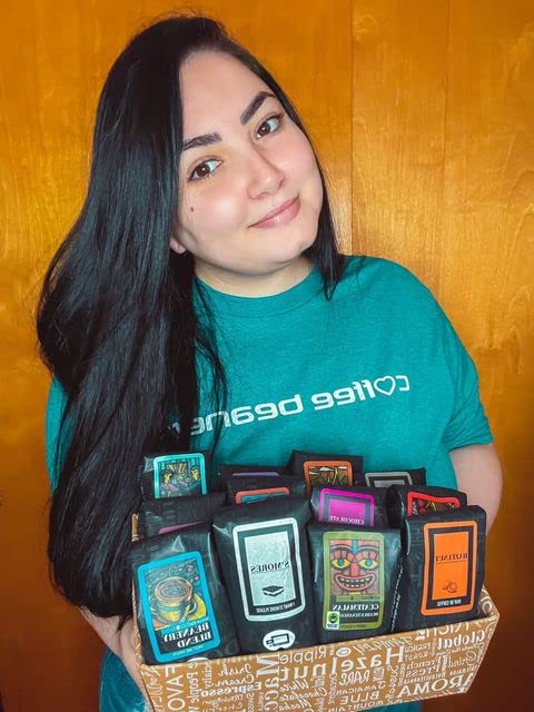 Indulgent Coffee Selection Gift Box | 12 Sampler Packs of 100% Specialty Arabica – Coffee Beanery