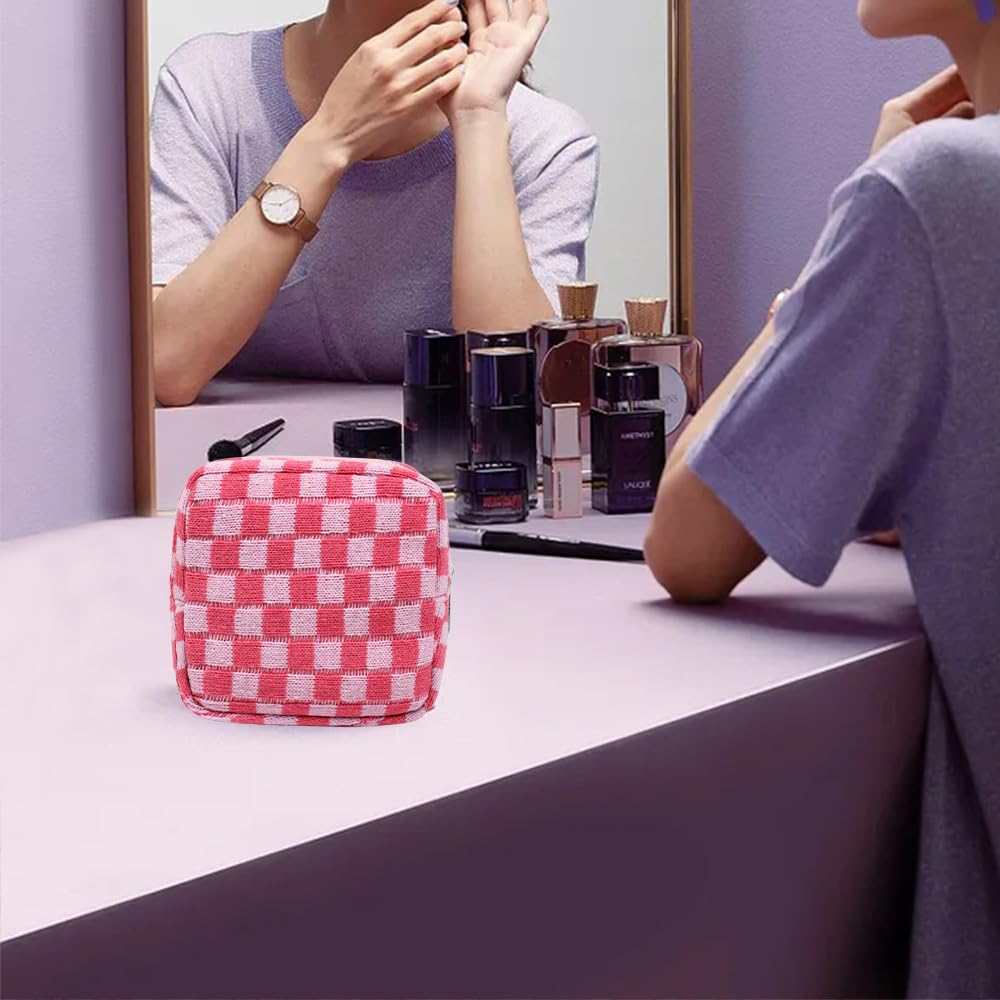 FFpaw Small Pink Makeup Bag for Purse, Mini Checkered Cosmetic Bag Zipper Cute Make Up Pouch Travel Toiletry Case Quilted Aesthetic Accessories Makeup Storage Bag Organizer for Women Girls