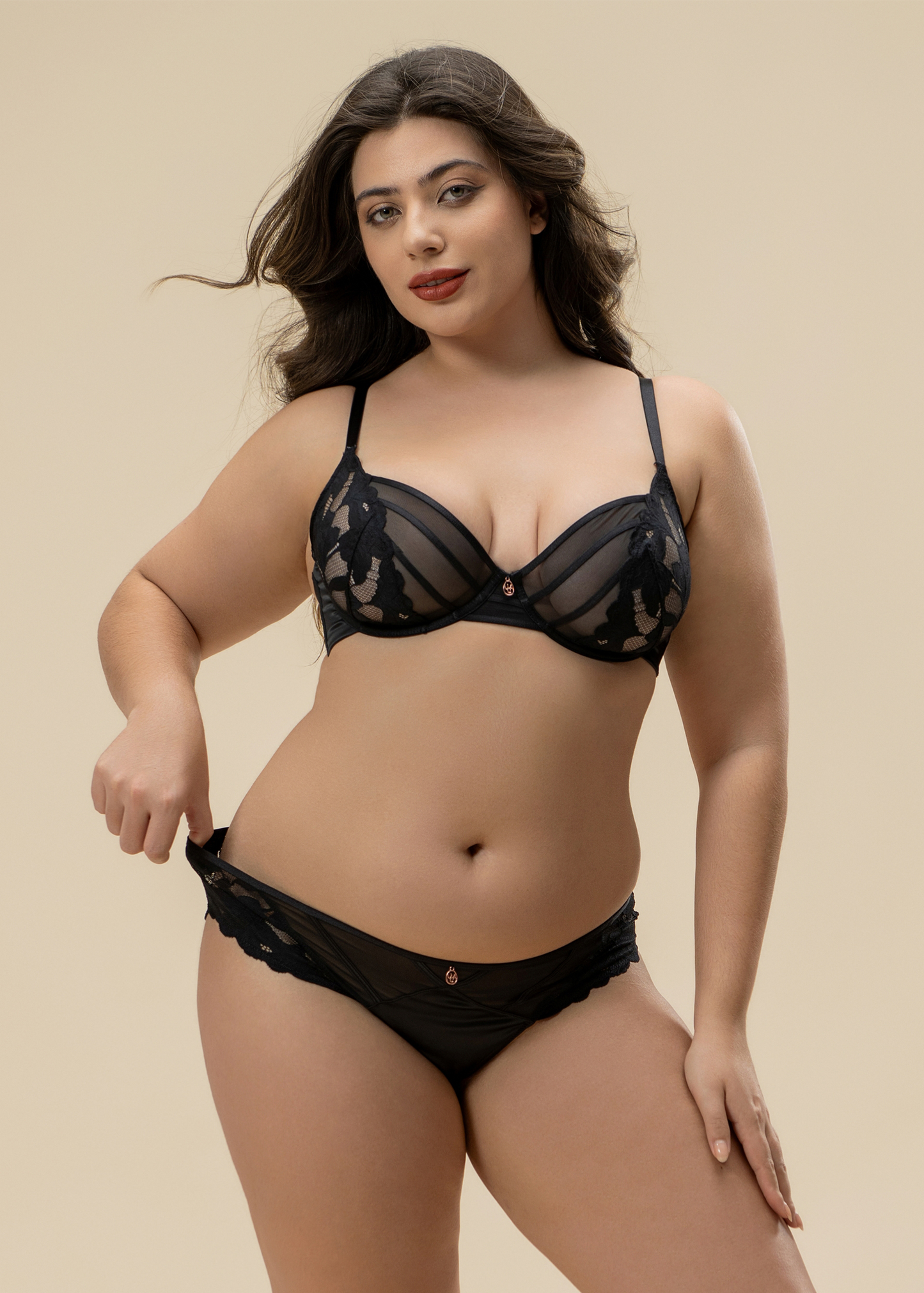 FLORA Plus Black Lace Lingerie Set