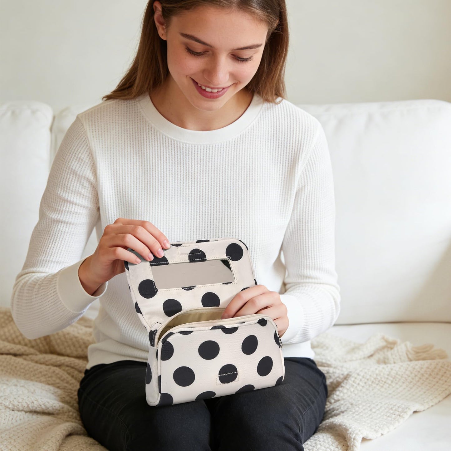 Hibilog Women’s Cute Nylon Makeup Bag with Built-in Mirror, Protable Lightweight Cosmetic Bag, Trendy Toiletry Bag for Travel (White Polka)