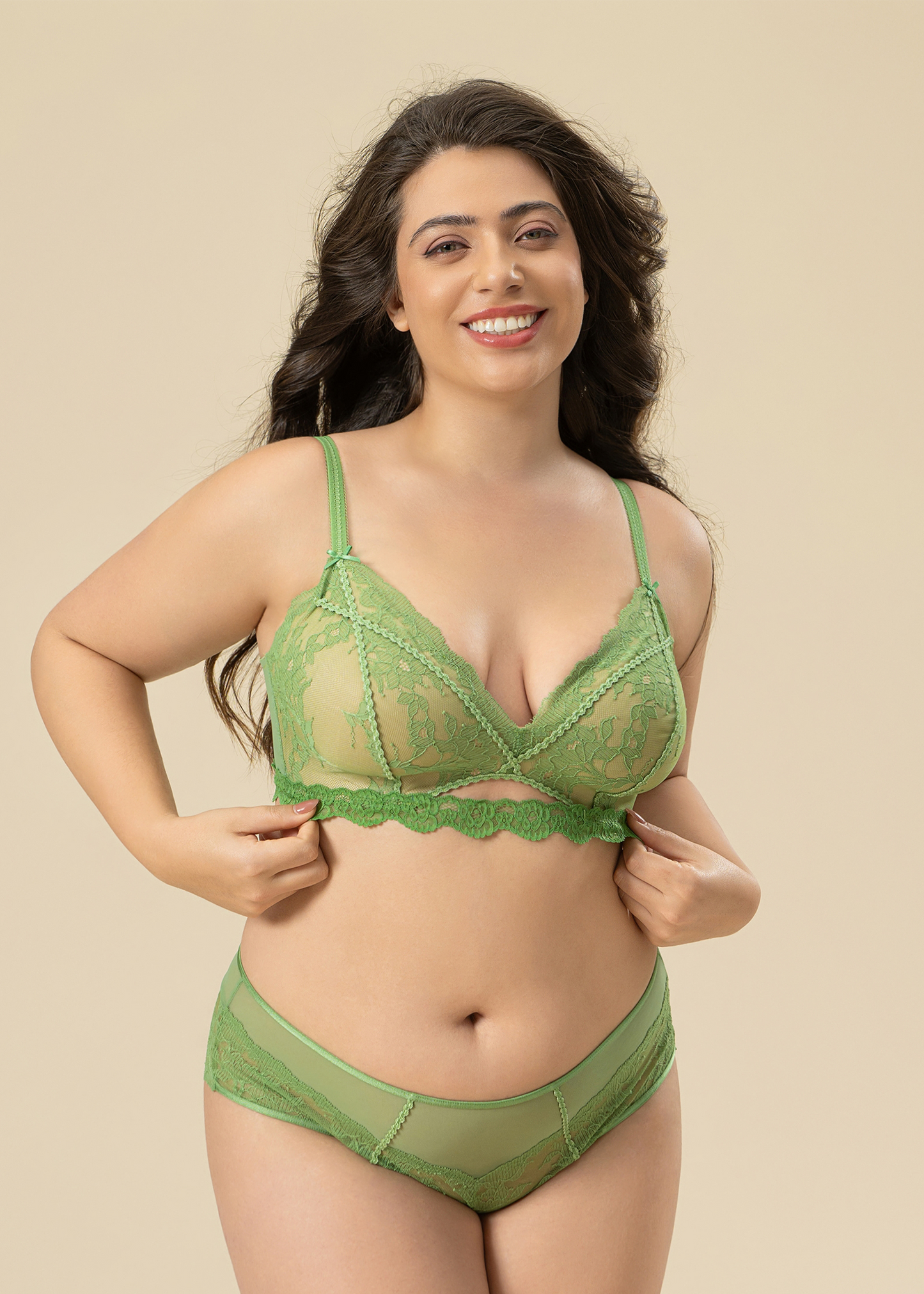JANET Plus Green Lace Wireless Triangle Bra with Molded Padded Cups