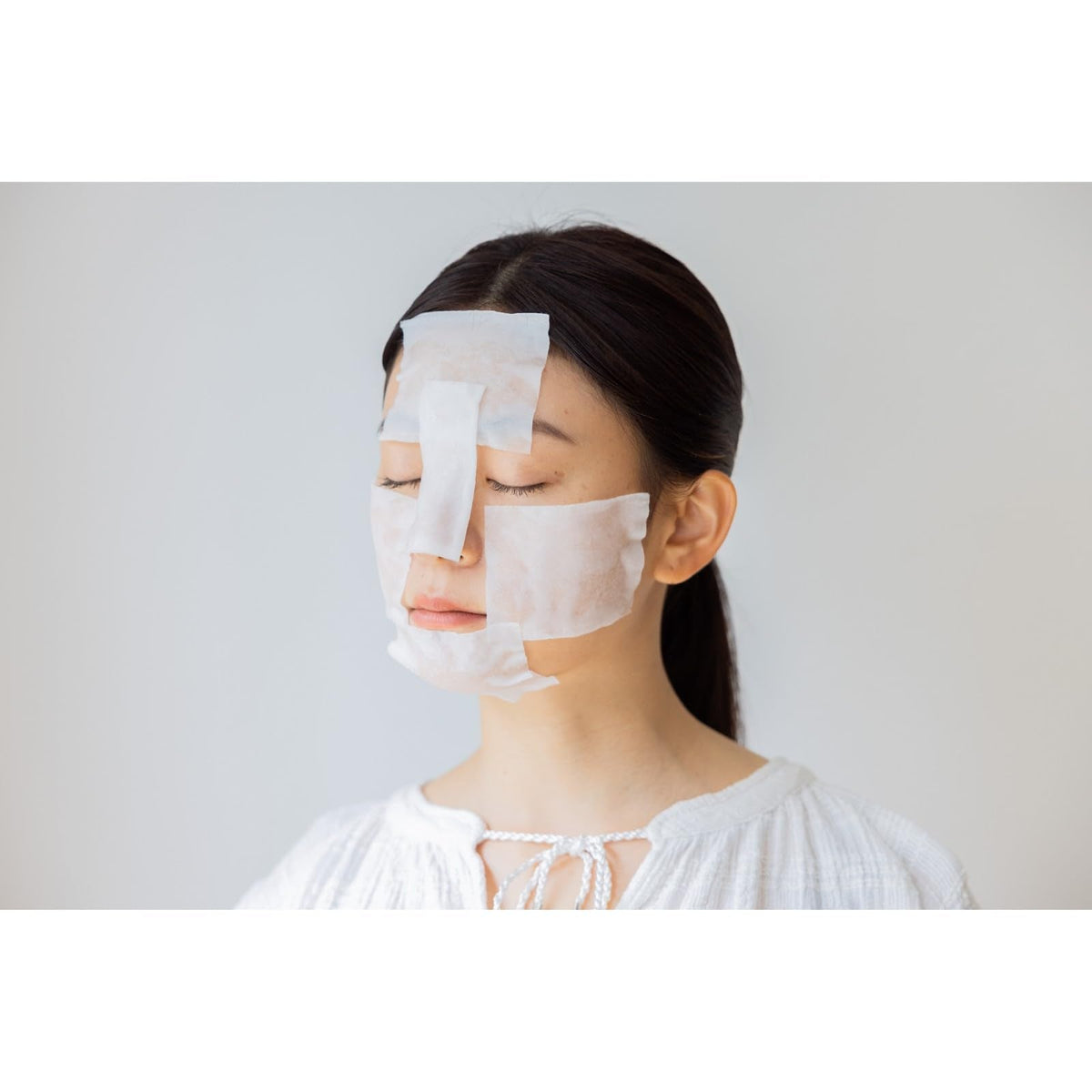 Japan Health and Personal Care - Turn over the cotton lab 5-ply cotton larger size 70 piecesAF27