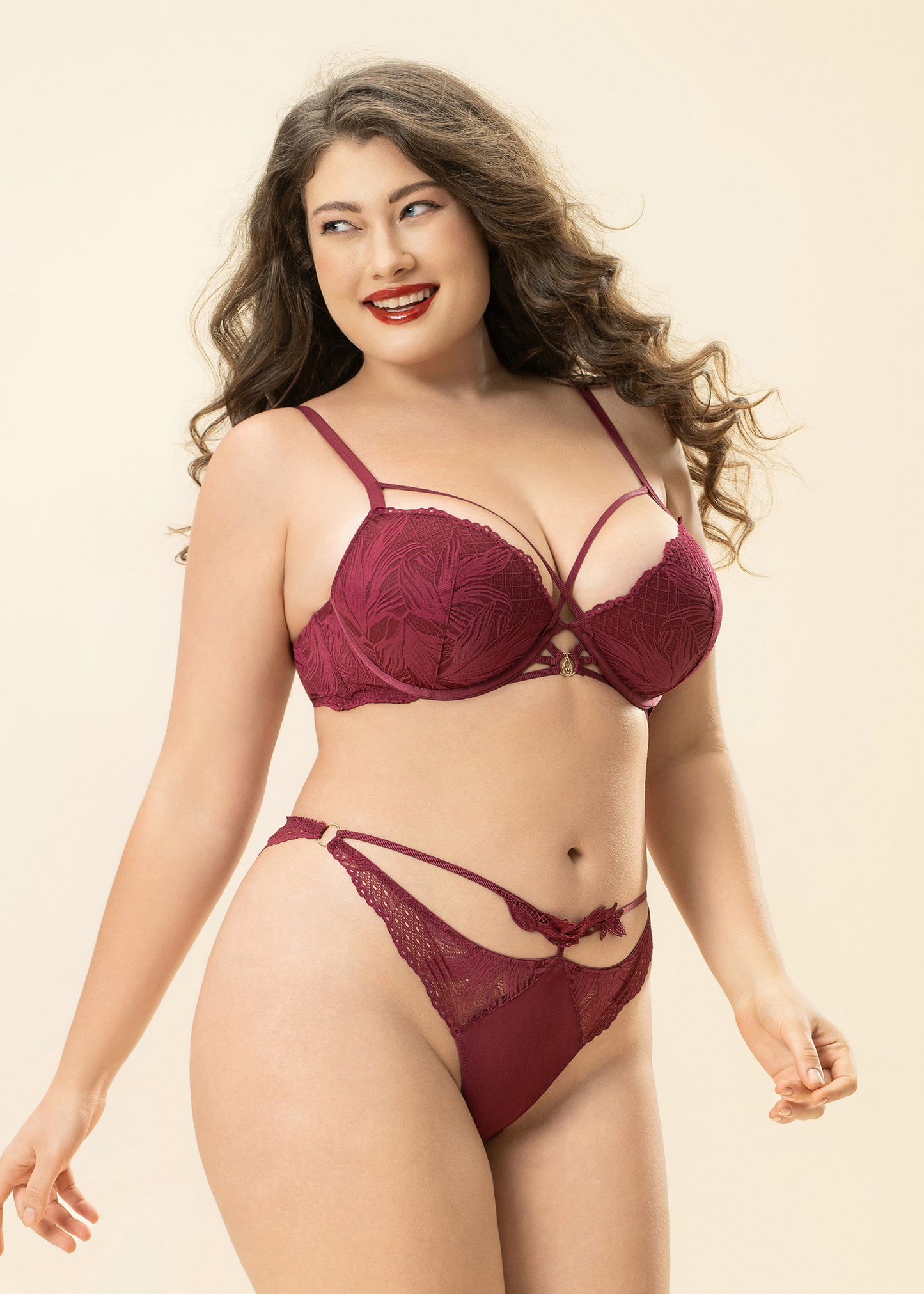 LYRA Plus Red Lace Lingerie Set