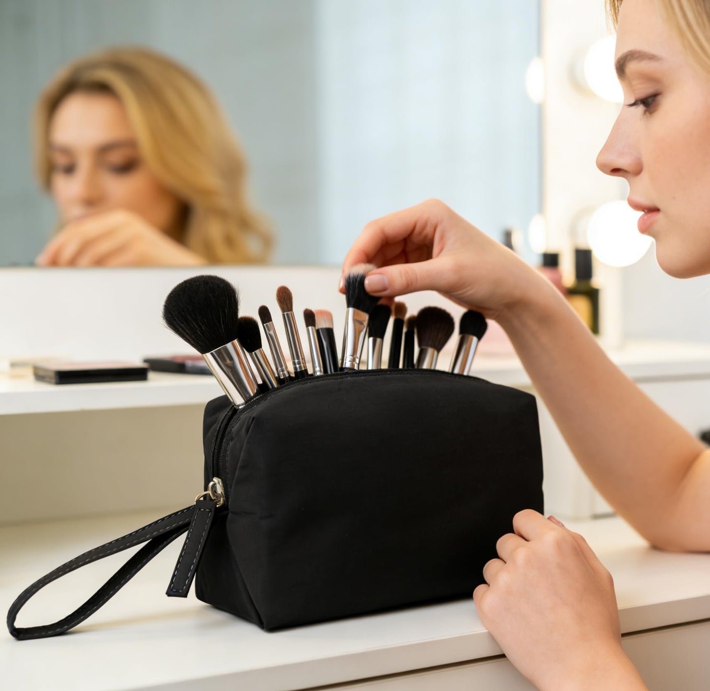 MUHUASHI Mini Cosmetic Bag, Daily Waterproof Makeup Purse and Toiletry Organizer Case, Foldable Lightweight Clutch Pouch Bag (1-Black)