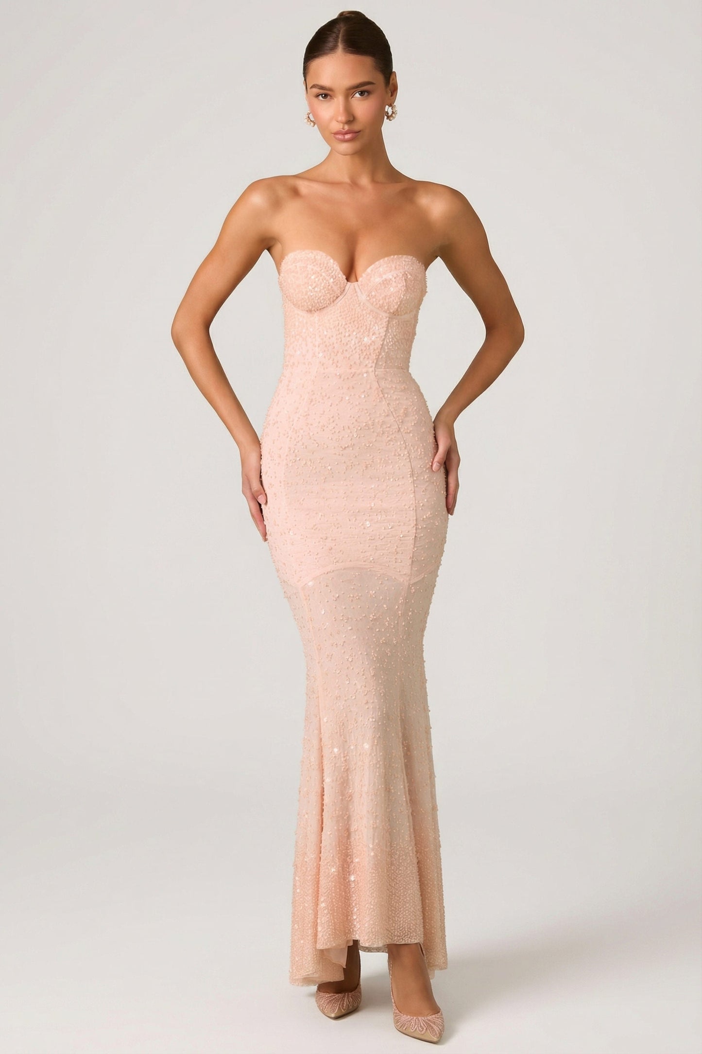 Embellished Sweetheart-Neck Fishtail Gown in Dusty Rose