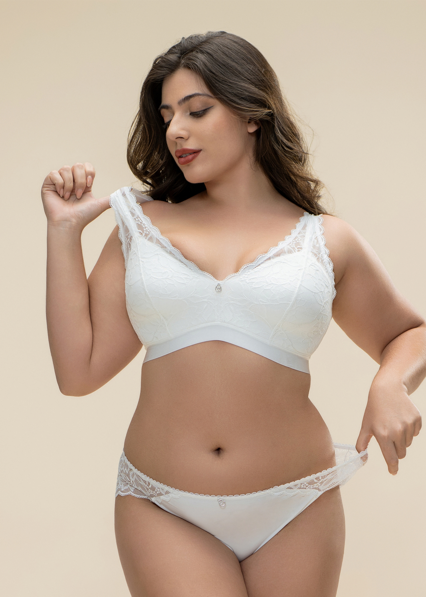 Pearl Lace Plus Bra & Panty Set