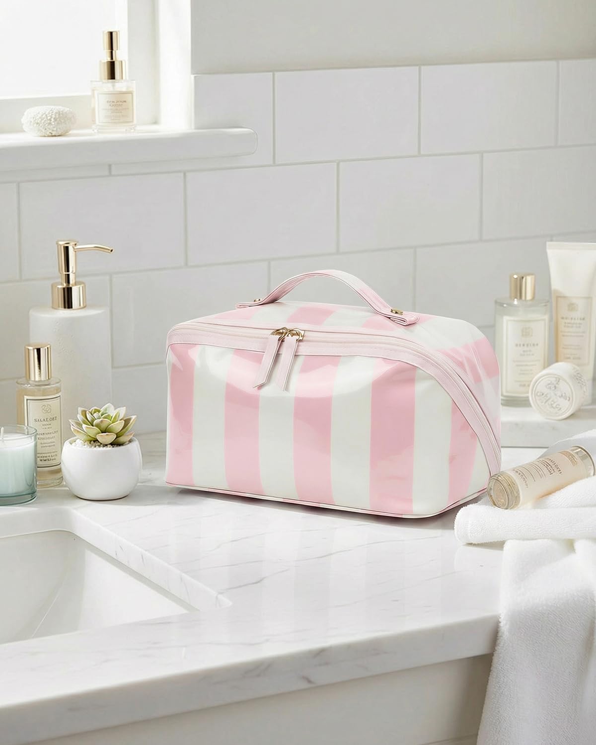 Preppy Stripe Clear Travel Makeup Bag, Waterproof Glossy PVC Cosmetic Organizer with Handle, Large Capacity Toiletry Bag for Women,Travel Organizer Zipper Pouch Beach Vacation Essentials (Pink White)