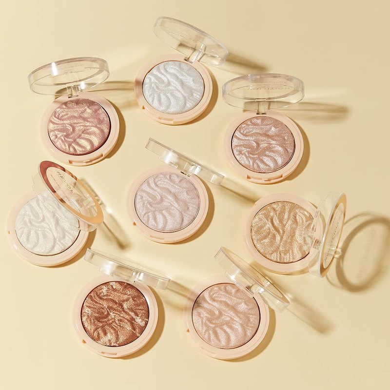 Revolution, Reloaded Pressed Powder Highlighter, Intensely Pigmented for a High Impact Dewy Finish, Dare to Divulge, 0.22 Oz