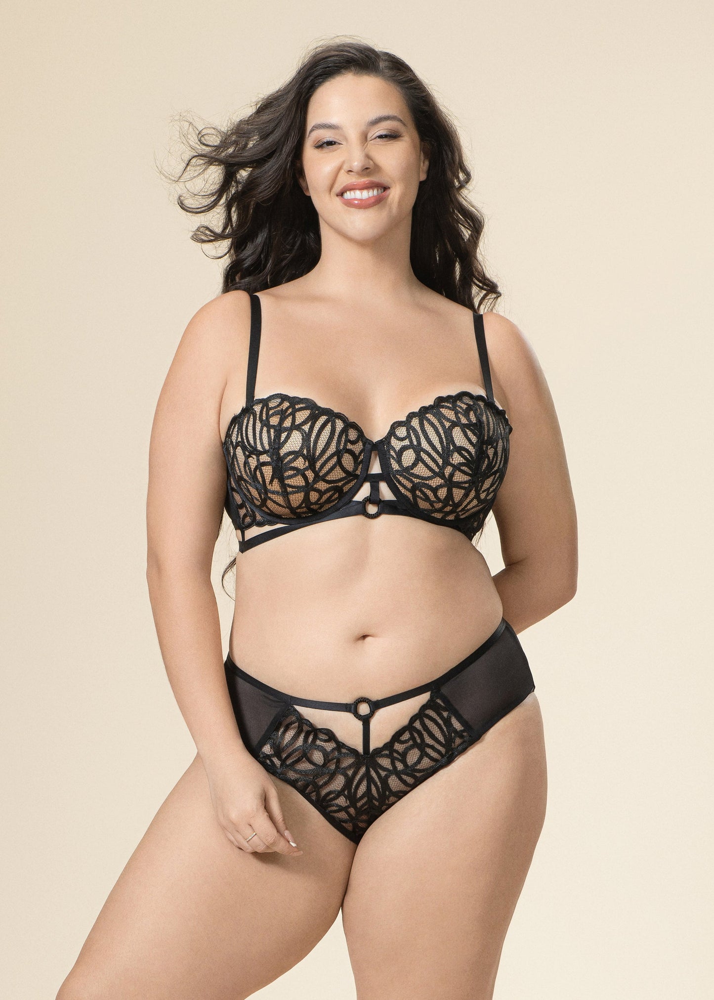 RORA Plus Black Embroidery Lace Lingerie Set
