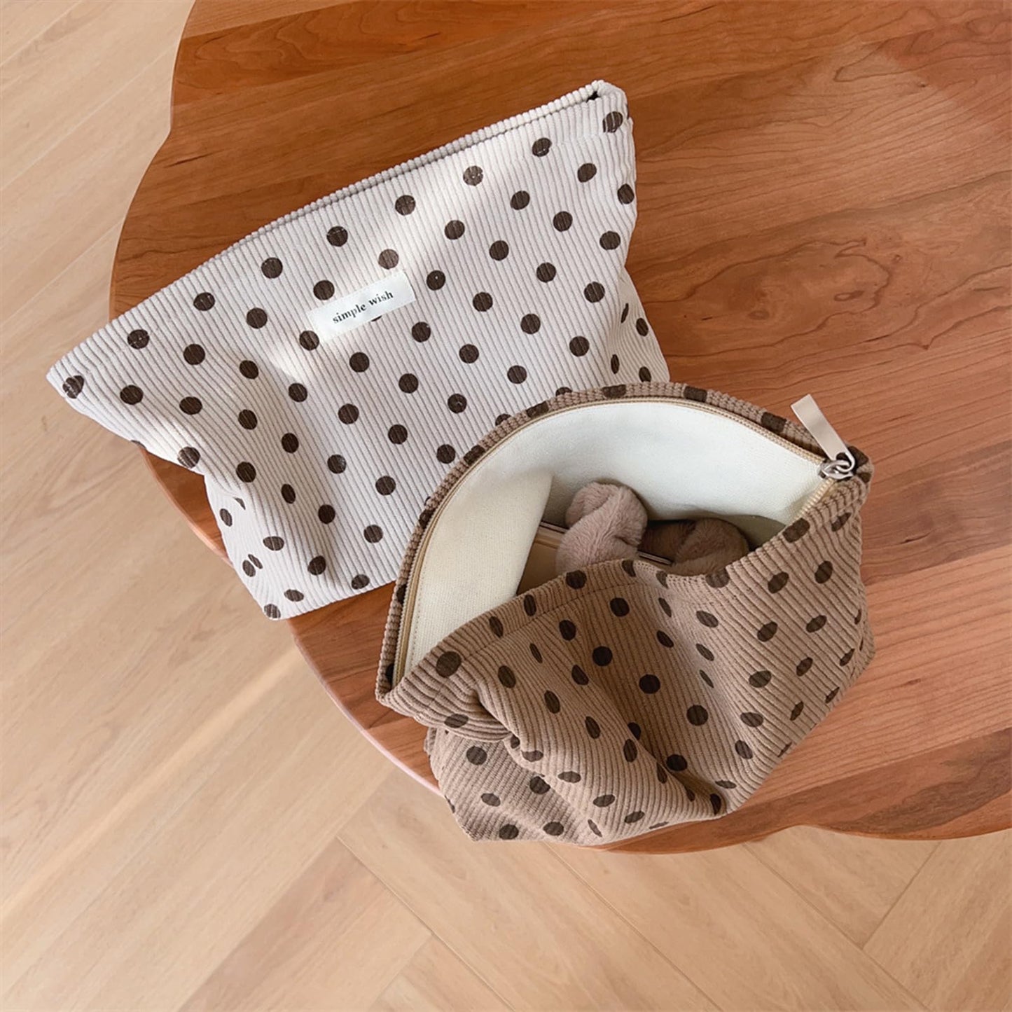 Wudygirl Makeup Bag for Women Travel Cosmetic Bag 10.5"x7.5" Beige Dot