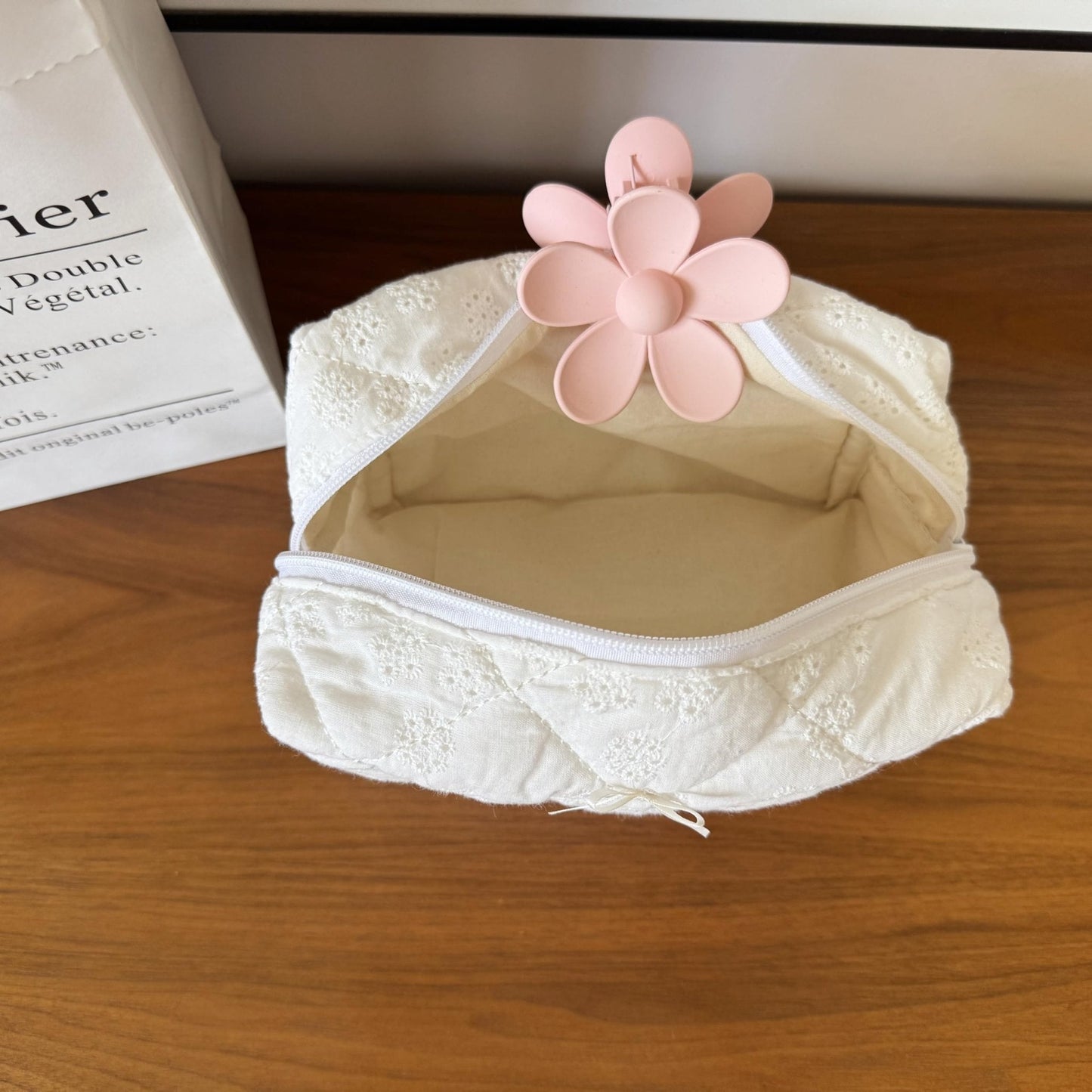 ZUNUONUO Cotton Quilted Makeup Bag Coquette Accessories Make up Bag Organizer Cute Floral Cosmetic Pouch Travel Makeup Bag for Women,Embroidery White